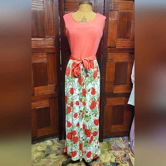 Serbin By Muriel Ryan Dresses & Skirts - Woman's Vintage Serbin By Muriel Ryan Sleeveless Coral and Floral Maxi Dress